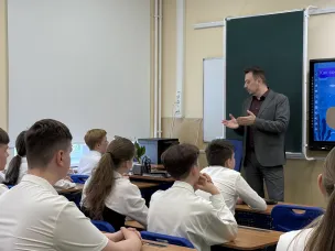 Нижегородских школьников учат распознавать звонки от мошенников на уроке «Цифрового ликбеза»